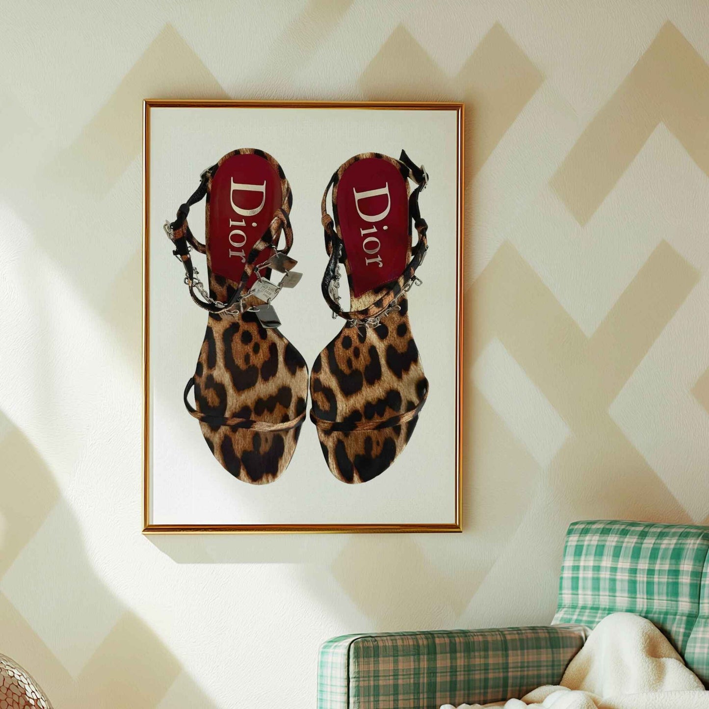 Stylish retro fashion print for bedroom or dorm walls.
