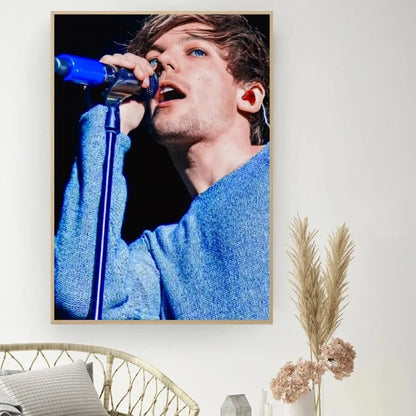 L-Louis Hot Singer T-Tomlinsons Poster DIY Vintage Movie Poster Wall Art Painting Study Stickers Small Szie Wall Painting