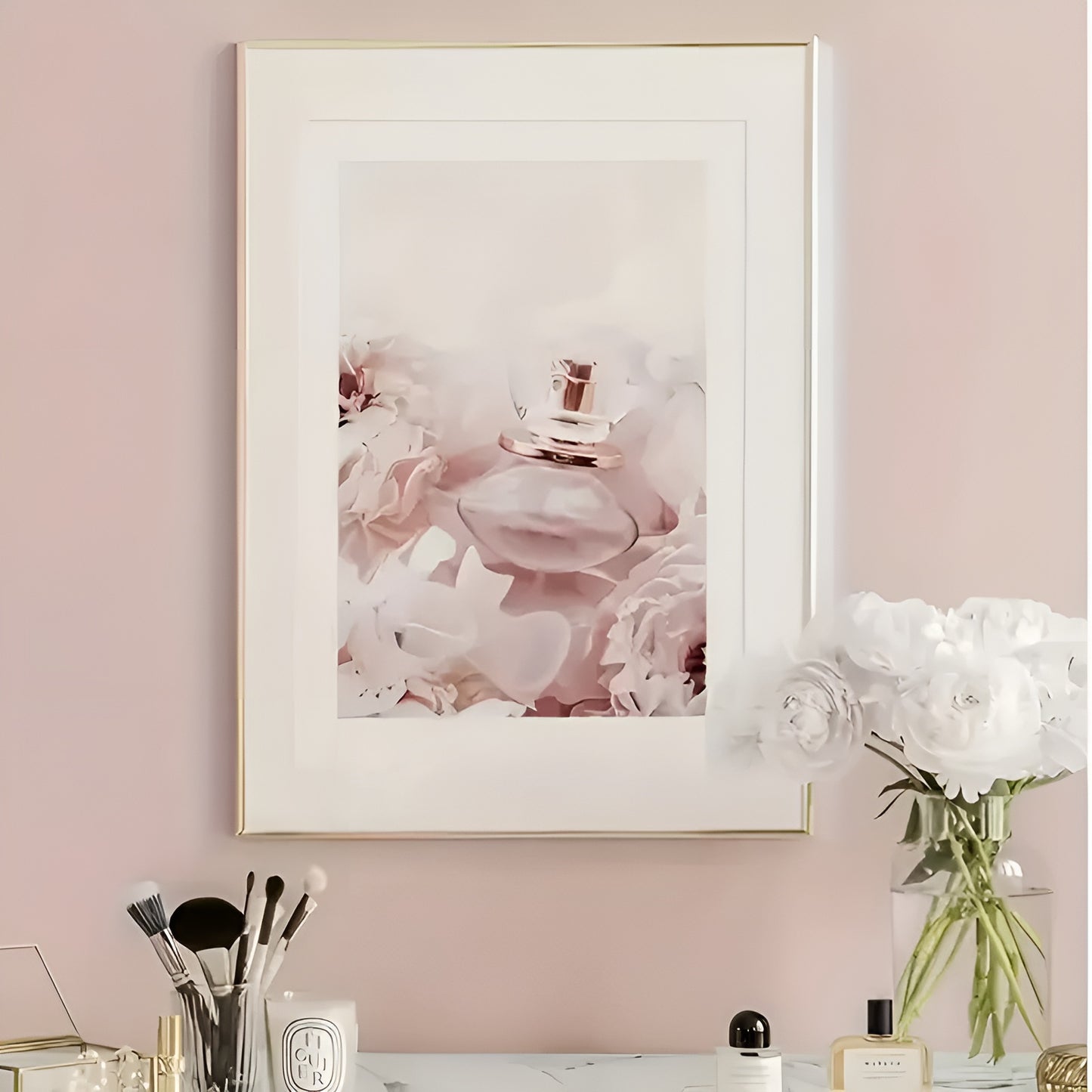 Fashionable pink canvas prints ideal for living room wall decoration
